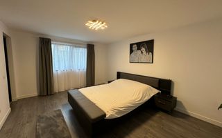 Casă Spațioasă de Vânzare în Ghimbav | Două Apartamente | Teren 579 mp - Poză 7