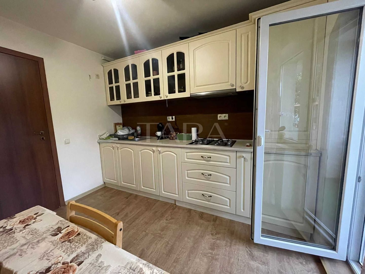 Vanzare apartament decomandat cu 1 camera in Apahida - Poză 2