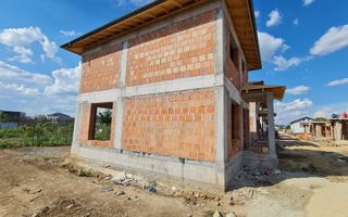 Casa individuala 15 minute de capitala, zona linistita - Poză 3