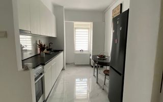 Apartament de 2 camere, decomandat, 60mp, zona Ultracentrala - Poză 3
