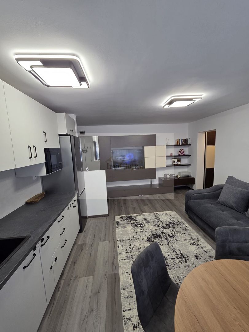 Vanzare apartament 2 camere, etaj 2/3, parcare, Mănăștur - Poză 3