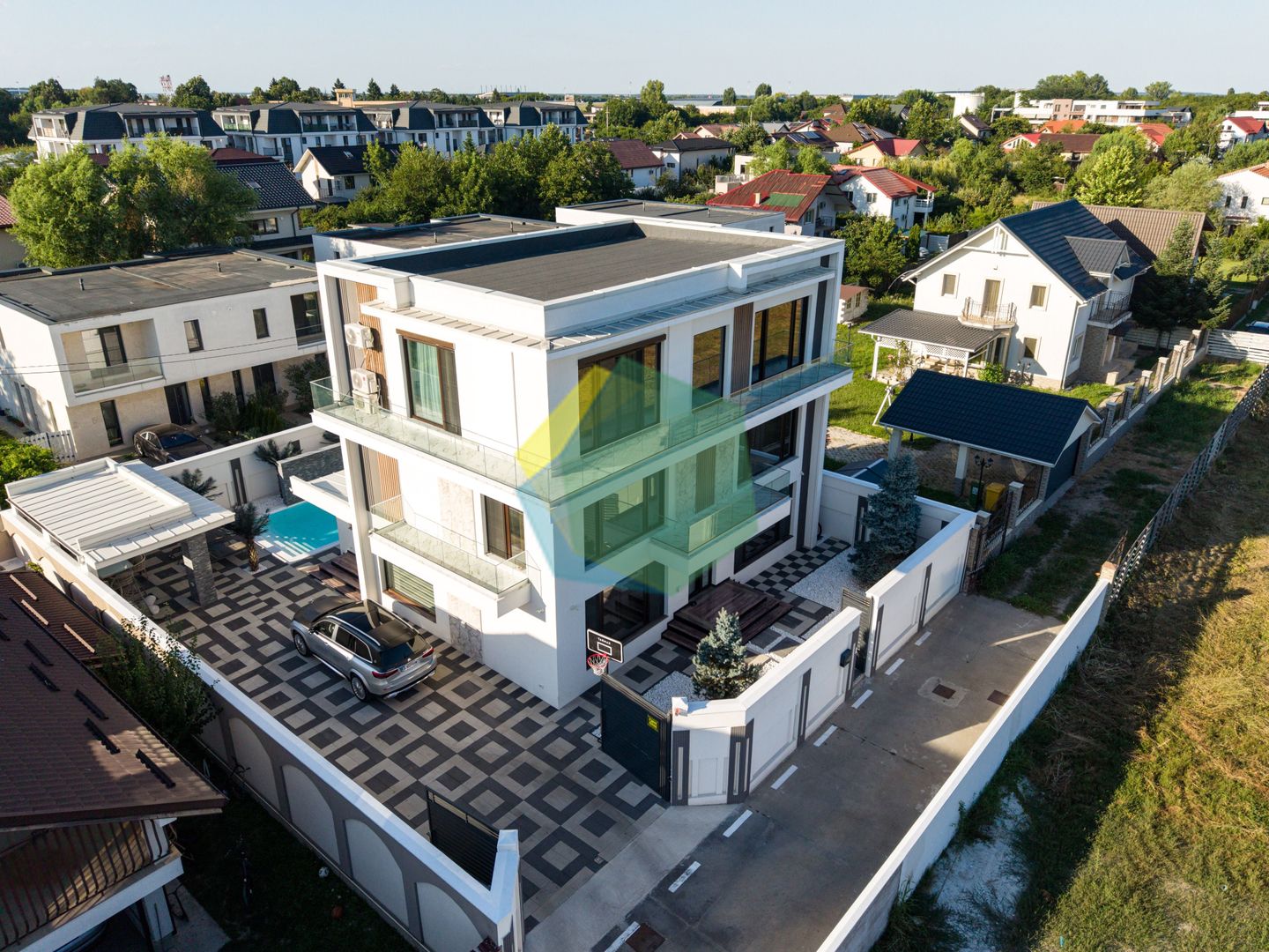 VILA ULTRA-LUX/ OTOPENI CENTRAL/SMART HOME/PISCINA - Poză 2