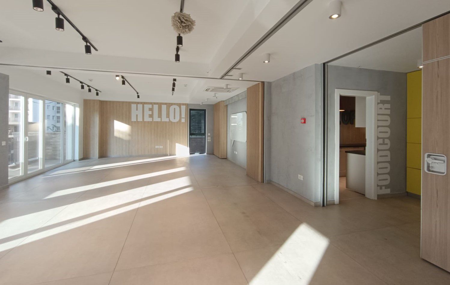 Inchiriem spatiu comercial 202 mp zona Coresi - Poză 2