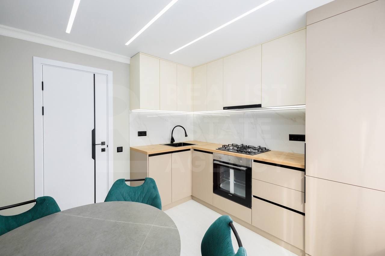 Vânzare apartament, 2 camere, str. Ginta Latina, Ciocana. - Poză 2