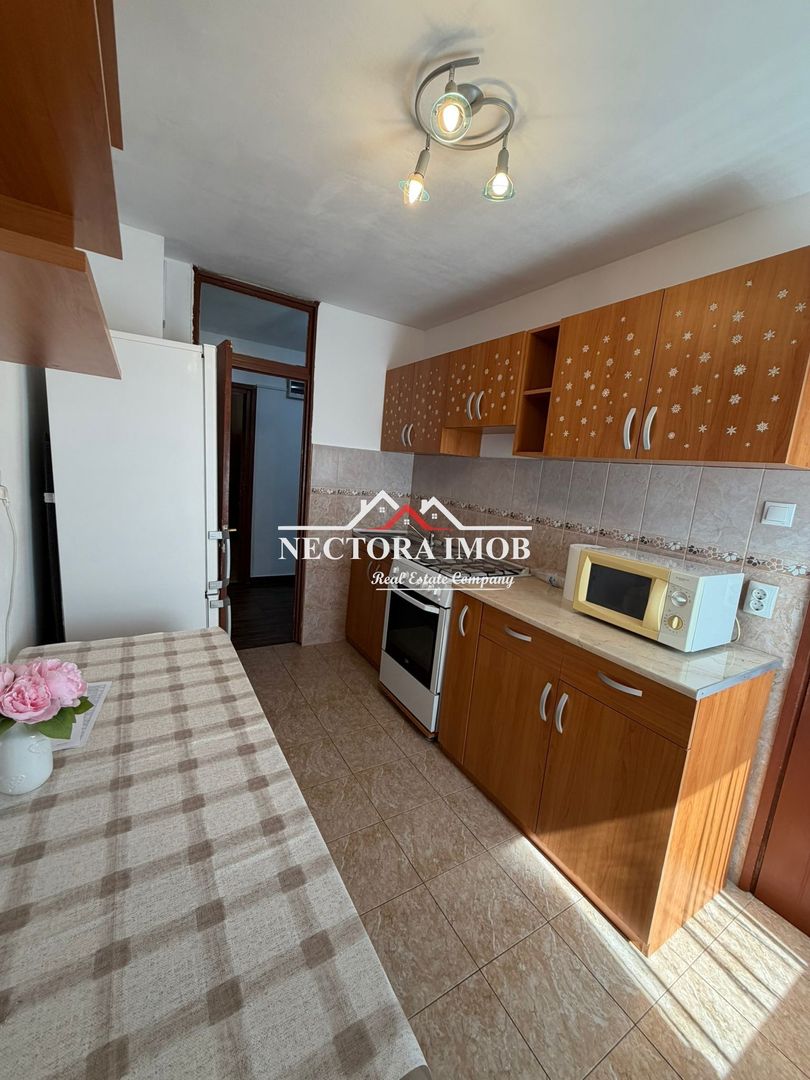 NECTORA IMOB-Apartament 3 camere, Str. Sf. Apostol Andrei, Etaj 2,65mp - Poză 8