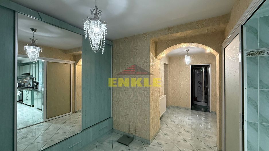 De vanzare Vila situata Ultracentral-425 mp - Poză 3