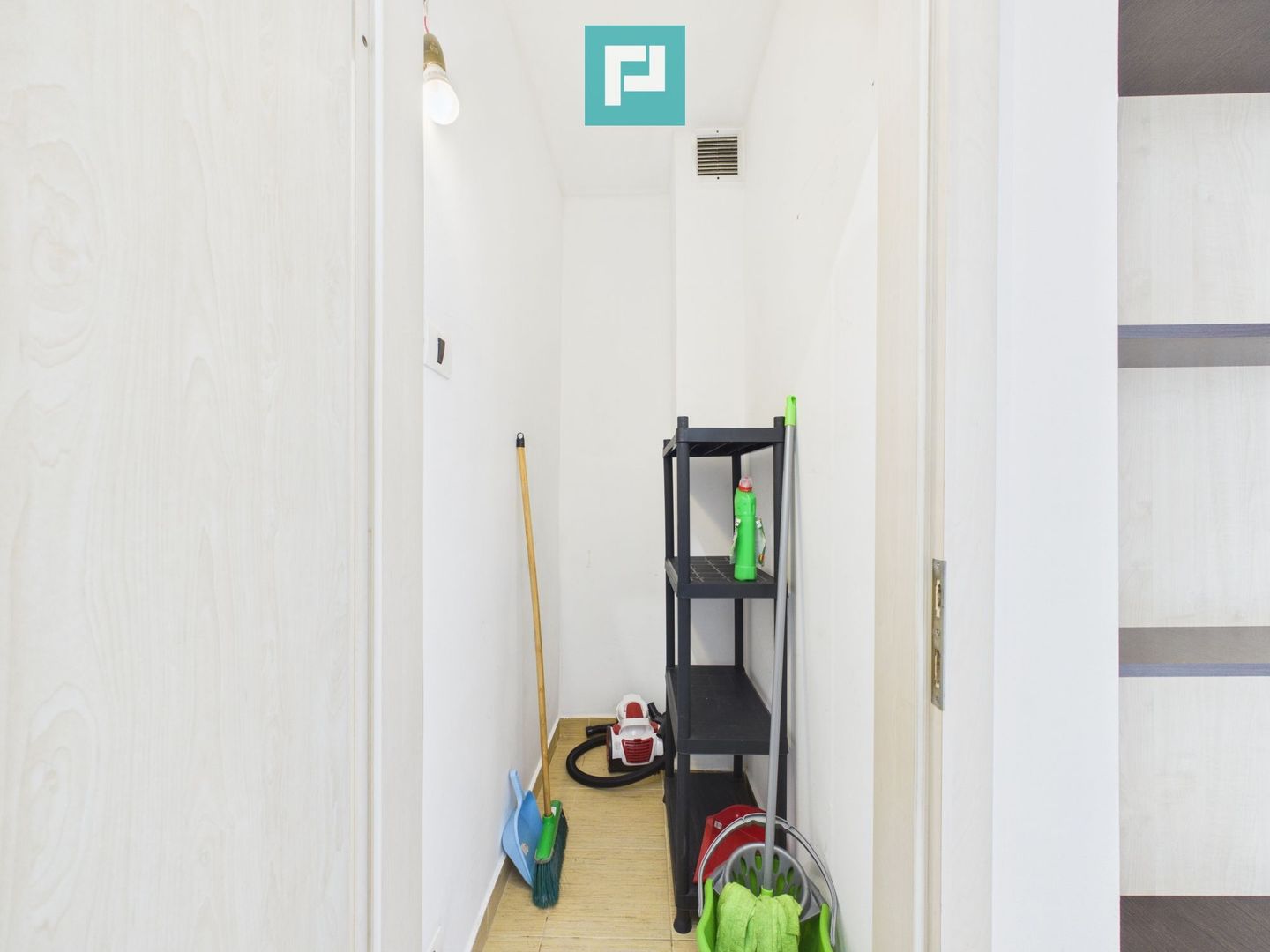 Apartament cu 3 camere și 2 băi zona Aurel Vlaicu - Poză 5