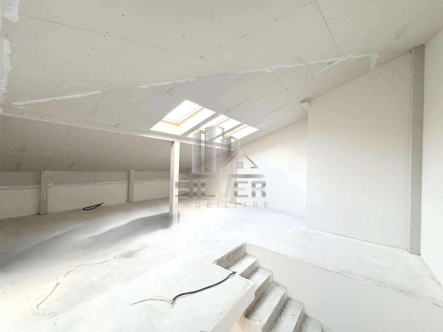 Casa tip duplex/zona strazii Campului. - Poză 18