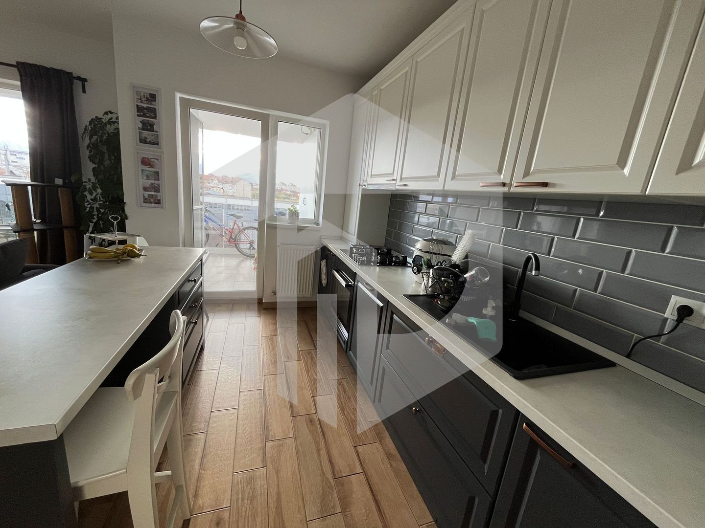 Apartament | 3 Camere | Kogalniceanu | 72mpu | Etaj 3 | Lift |Parcare - Poză 3