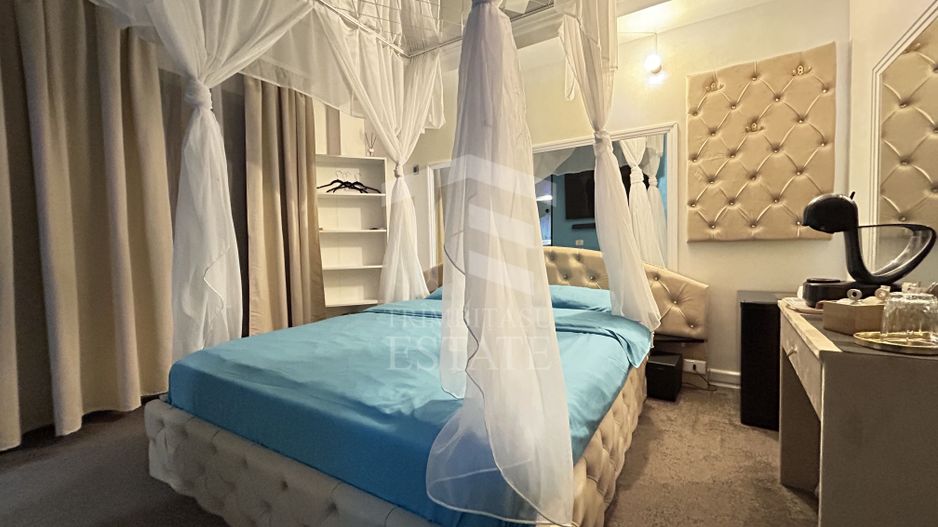 Hotel Boutique 18+ (adults only) + Casa P+1 --- teren 501mp --- str D4 - Poză 3