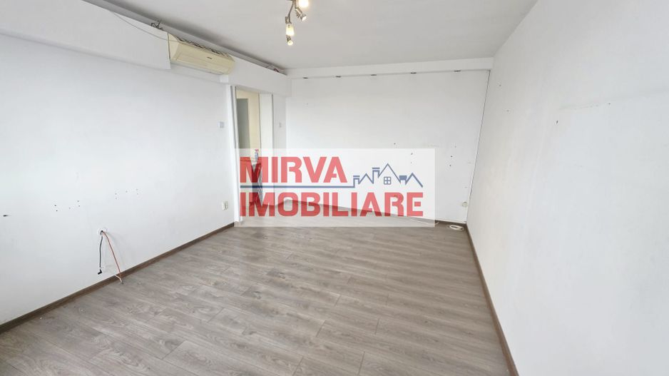 Apartament 3 camere, 2 băi cu geam, balcon generos – Republicii - Poză 7