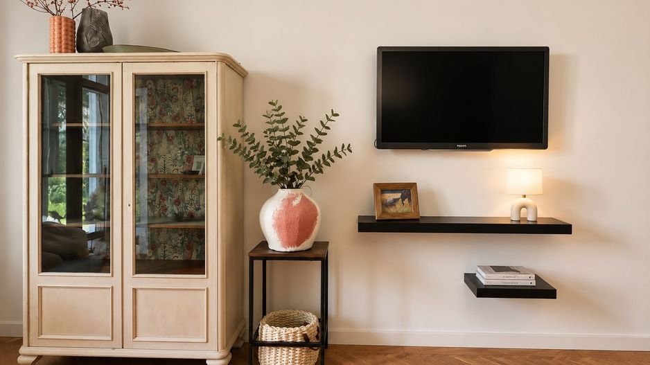 Apartament superb renovat | Str. Mozart | Etaj 1 | Centrală proprie | - Poză 2