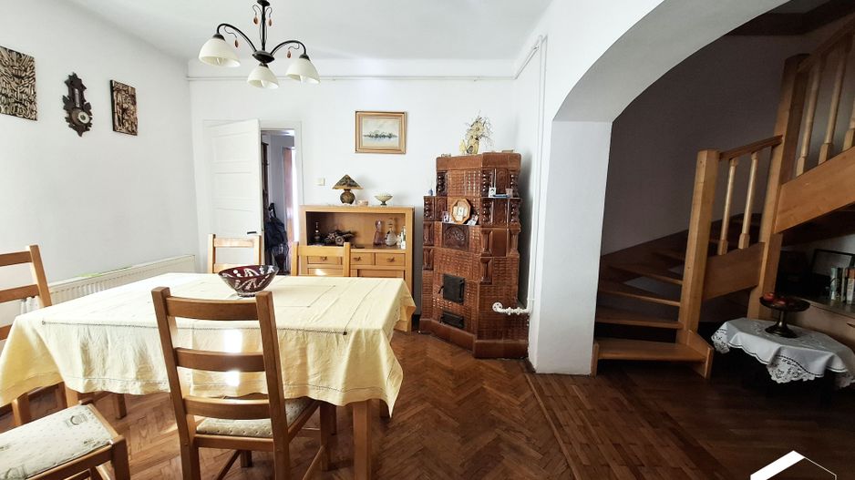 Casa tip duplex cu 6 camere, zona Republicii - Poză 5