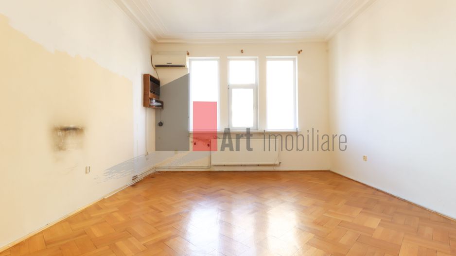 Apartamentul "DEKORA", bloc Art Deco, interior compartimentat de exceptie - Poză 2