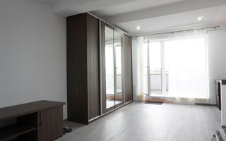 Apartament pe 3 niveluri, terasa, curte si 2 locuri parcare - Poză 1