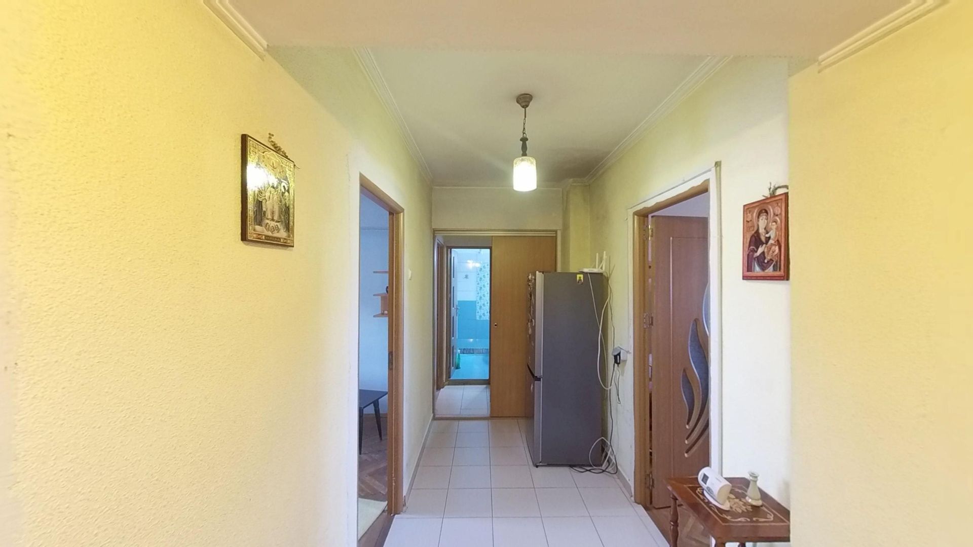 Apartament 4 Camere Ultracentral, Decomandat, Etaj 2 - Poză 1