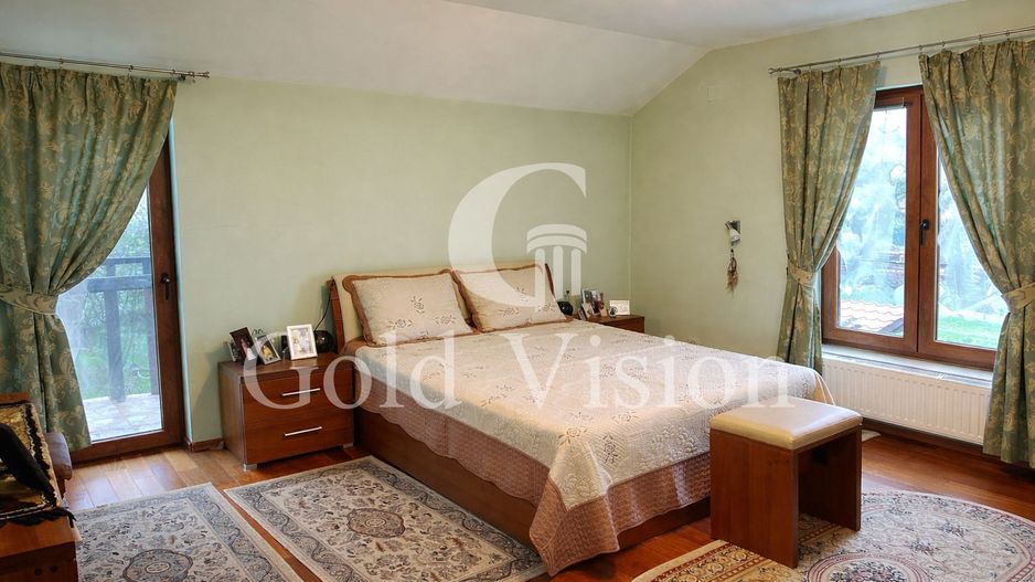 Casă cu 5 camere + anexă cu garaj, mobilată complet, str. Gh. Șincai - Poză 6