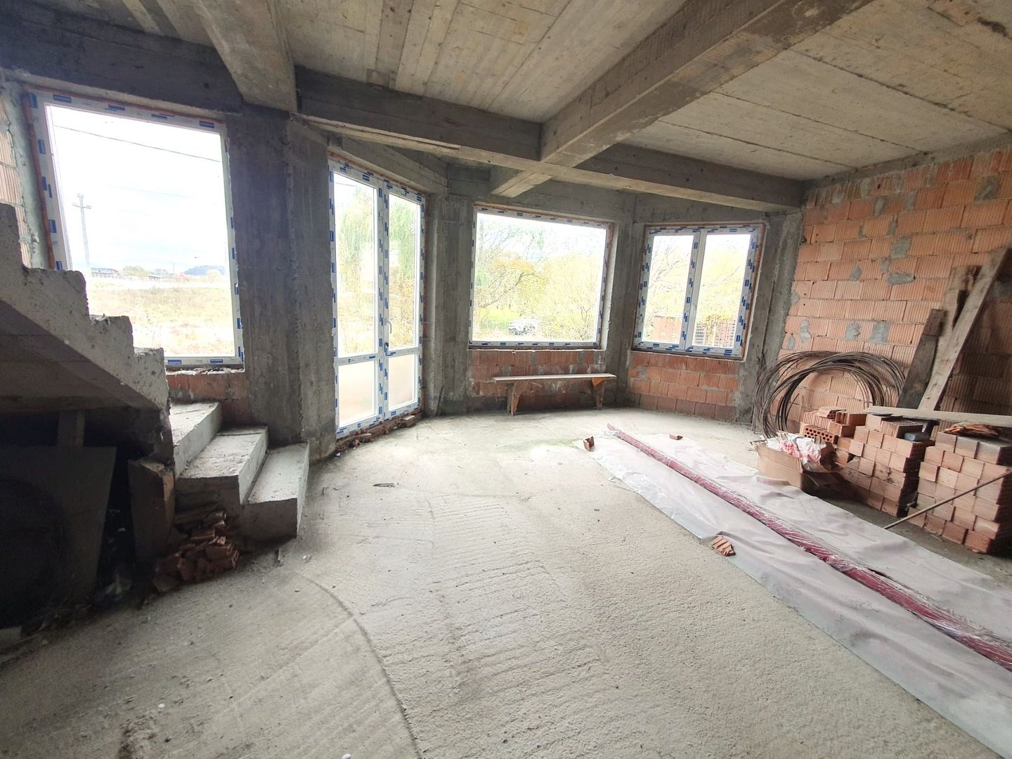 Casă la roșu de vânzare în Hărman, Cartierul Tineretului - Poză 5