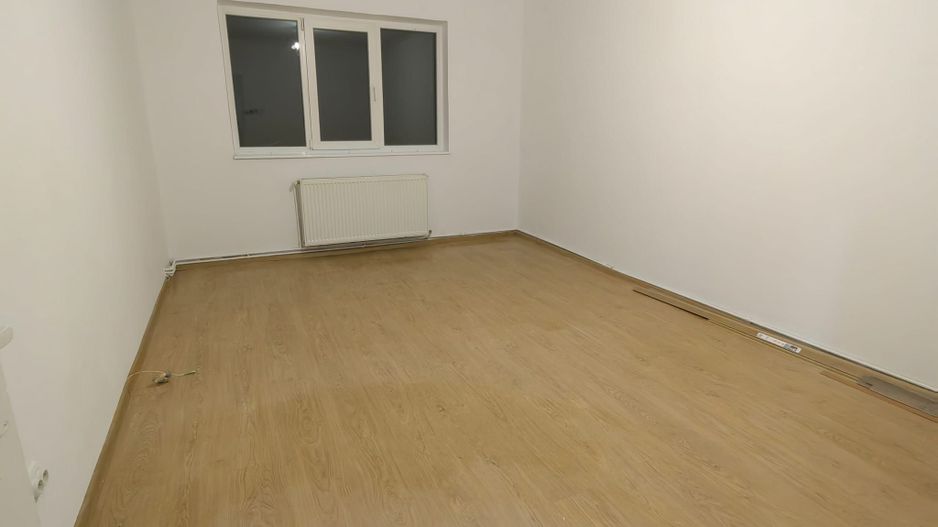 Garsonieră decomandată renovată recent 31 M² zona Lenin - Poză 5