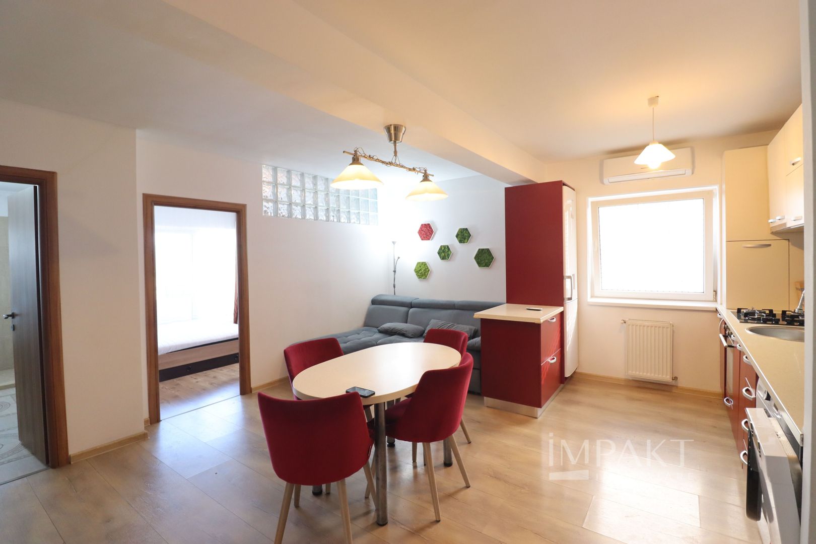 Apartament cu 3 camere, zona Vivo Mall! - Poză 2