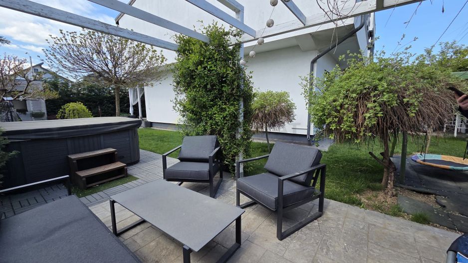 Casă modernă de vânzare în Tunari – Jacuzzi | Foisor | Panouri fotovoltaice - Poză 6