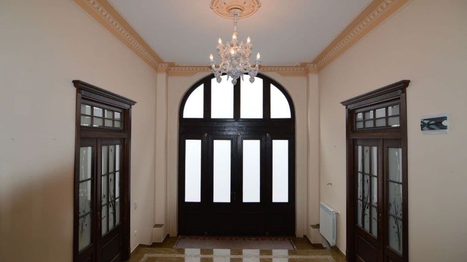 CASA 16 CAMERE FOSTA AMBASADA -CALEA VICTORIEI -6 LOCURI DE PARCARE - Poză 3