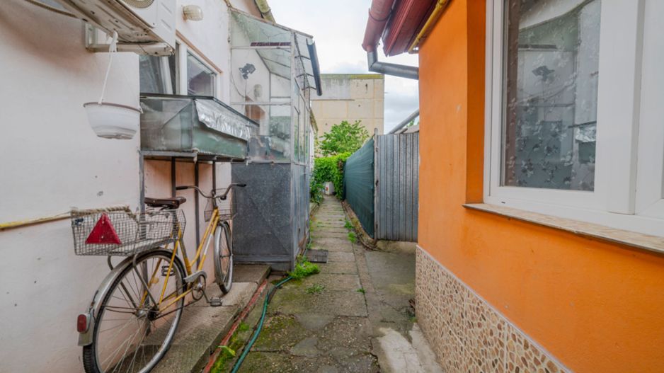 Apartament 3 Camere La Casa | Curte | Pod + Beci Mare | COMISION 0% - Poză 34