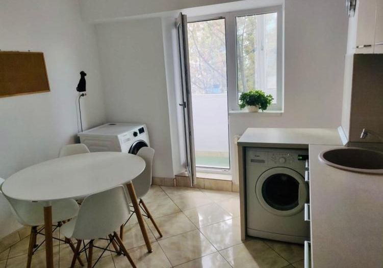 De inchiriat 2 camere decomandat, vedere Dambovita, 2 AC,  Unirii - Timpuri Noi - Poză 3