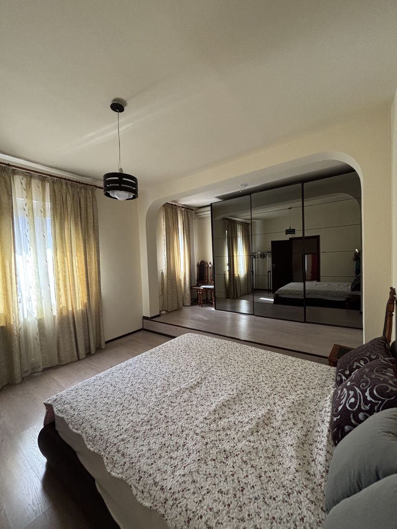 Apartament privat la casa la 5 minute de Piața Victoriei - Poză 42