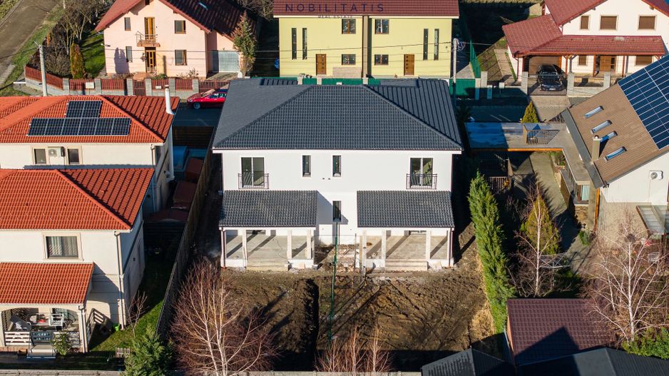 Duplex nou deosebit - despartit prin camera tehnica | Curte amenajata - Poză 19