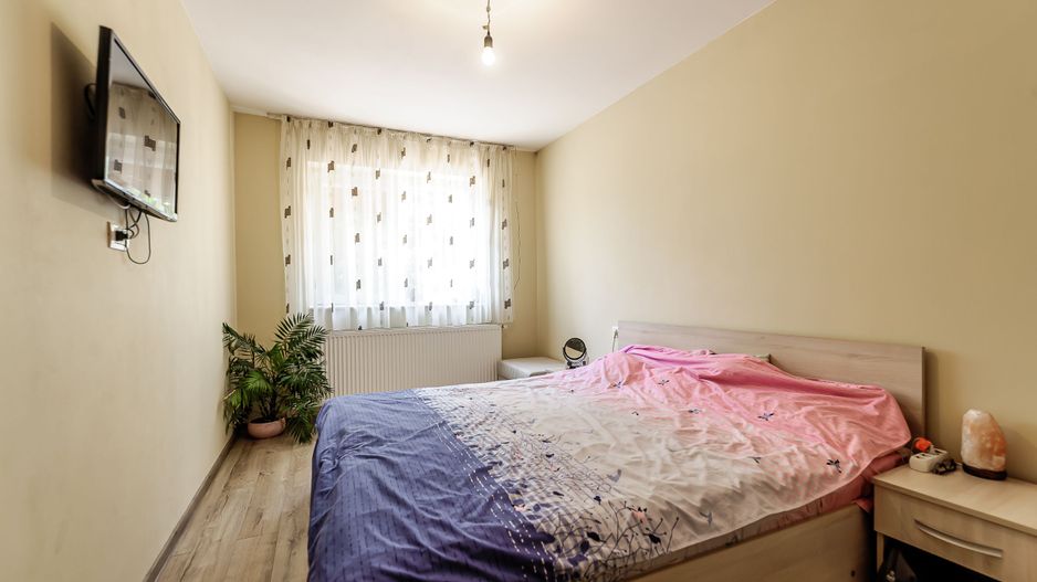 Vandut Apartament la 1 minut de Podgoria, 3 camere, etaj 1 - Poză 3