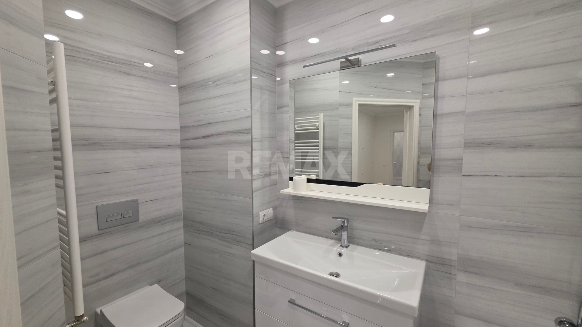 Apartament cu 2 camere, Centru, Chișinău - Poză 9