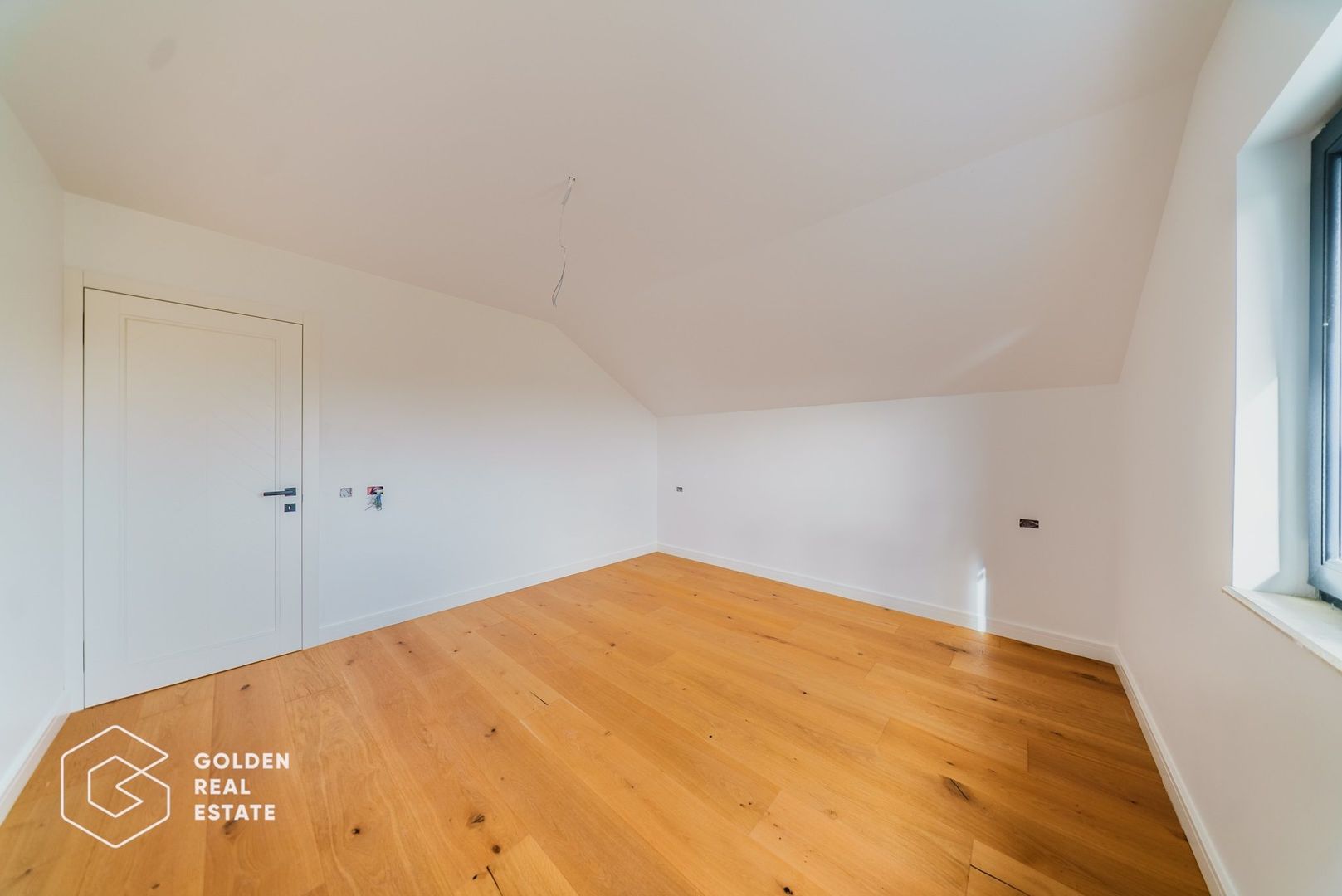 Casa moderna, P+M cu 4 dormitoare, Bujac - Poză 26