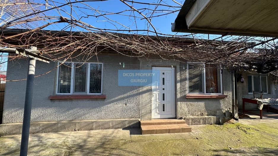 De Vânzare - Casă, Strada Griviței - Poză 1