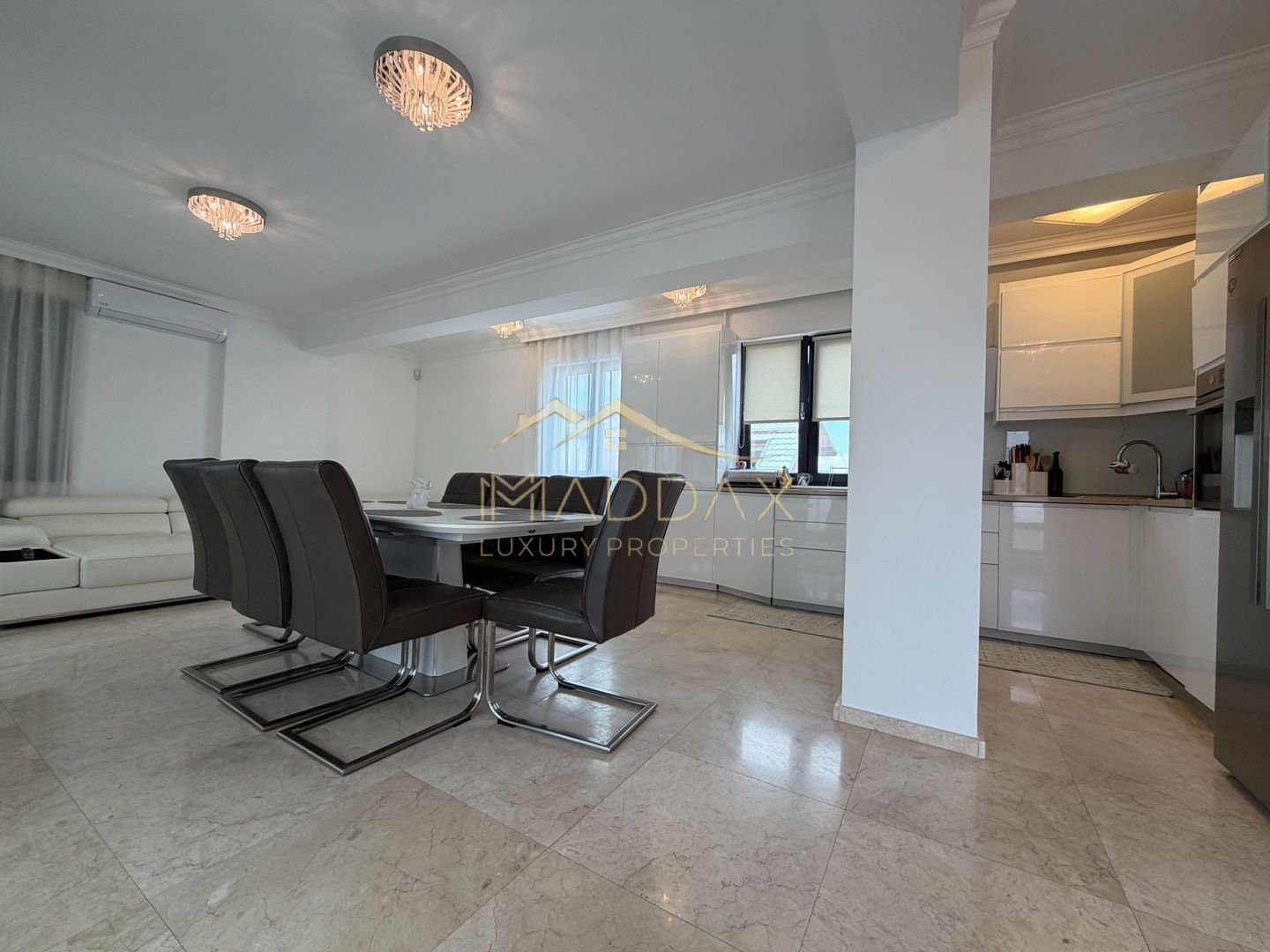 Apartament de tip Duplex 6 camere *250mp* + 2 Garaje // Herastrau - Poză 24