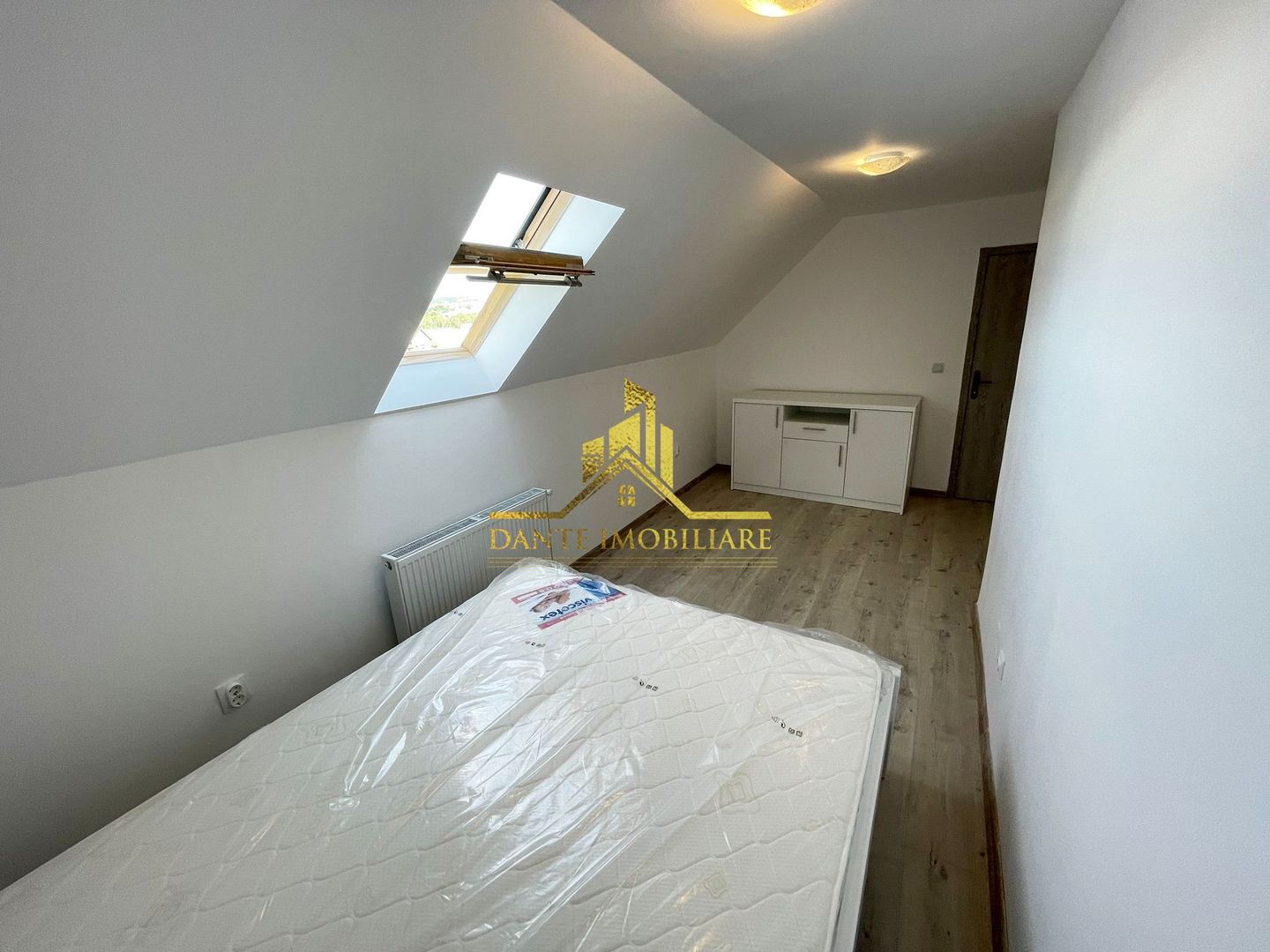 2 camere, mobilat modern, bloc nou, parcare, Floresti, zona VIVO - Poză 1