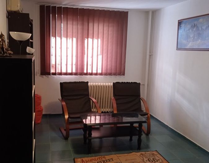 3 camere, bloc anvelopat, boxă, Piața Titan, metrou la 500 m - Poză 1