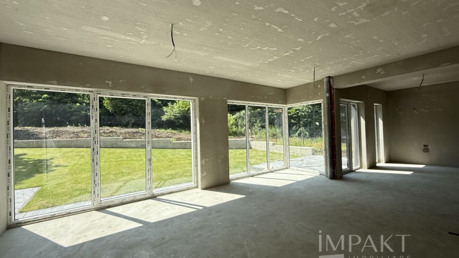 Case cuplate la liziera padurii , ideale pentru 2 familii ! - Poză 11