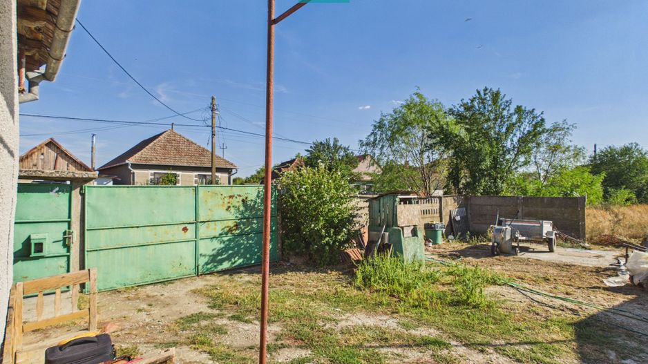 Casa si teren de vanzare in Bicaci - 2350mp - Poză 13