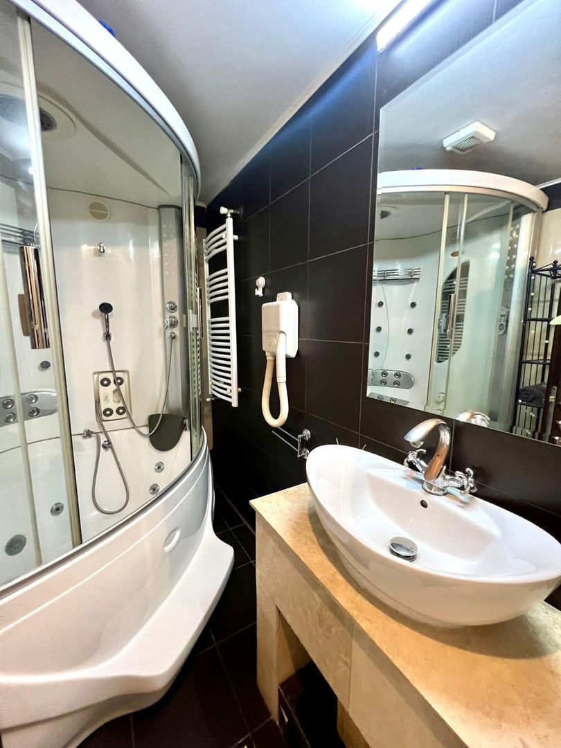 Apartament cu 3 Camere Herastrau / Terasă Generoasă - Poză 14