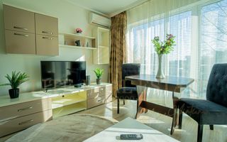 Apartament 2 camere – Mamaia, zona de intrare – Piscină - Poză 1