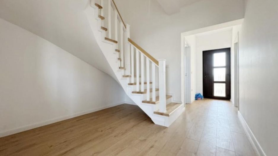 🏡 Duplex modern, 5 camere, 3 băi – Chișoda - Poză 11