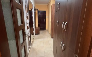 Garsoniera | Decomandata | Etaj 3 | Balcon | Turnisor - Poză 6