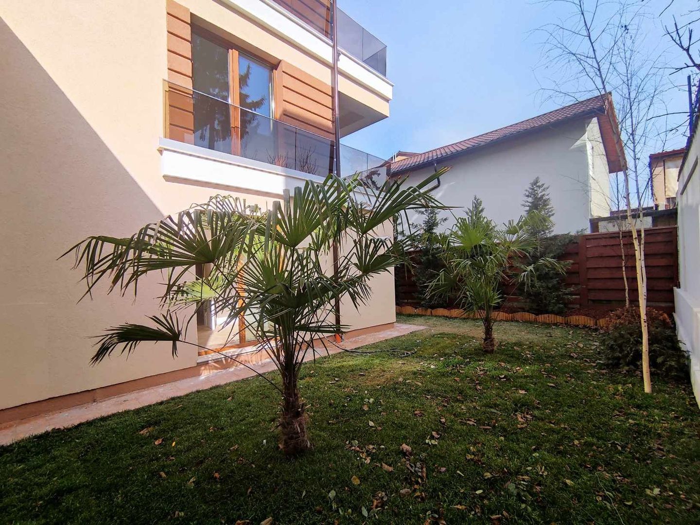 Vanzare apartament 3 camere cu gradina la 5 minute de metrou - Poză 4