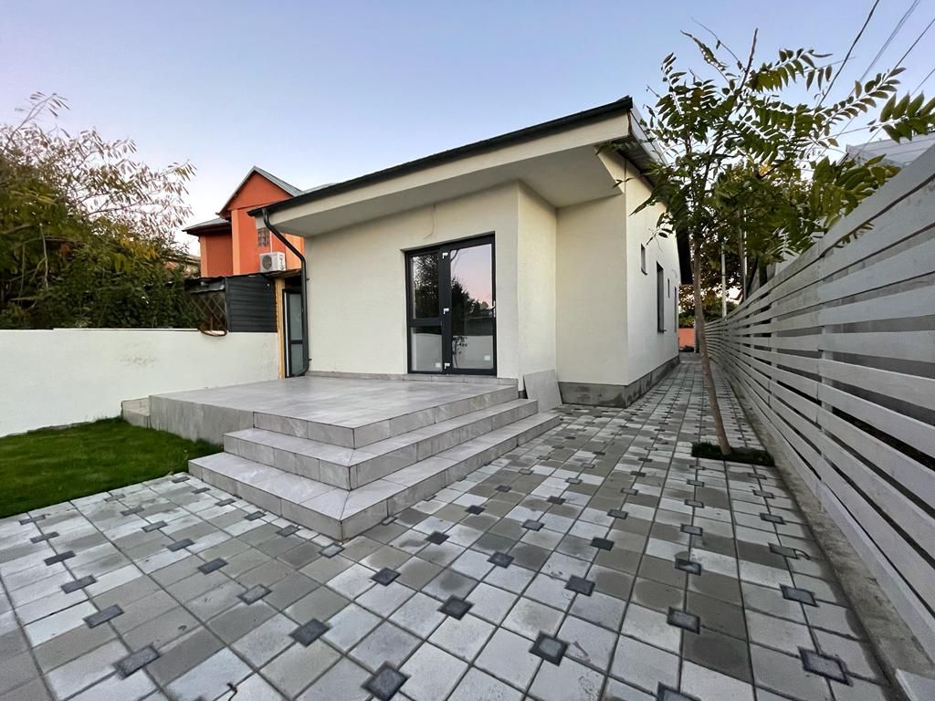 Casa noua în Giulesti de închiriat - curte 220mp - Poză 1