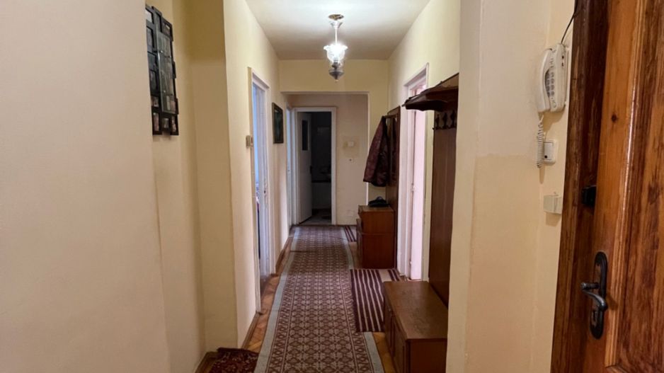 Apartament 4 camere 2 bai Central - Poză 1