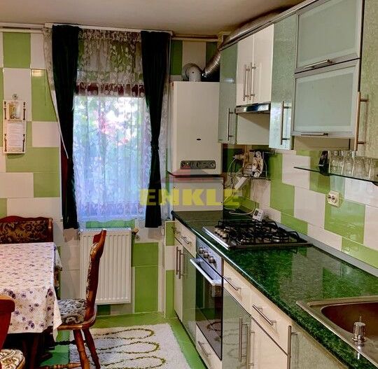 De inchiriat apartament cu 4 camere, Zona Imparat Traian. 400€ - Poză 5
