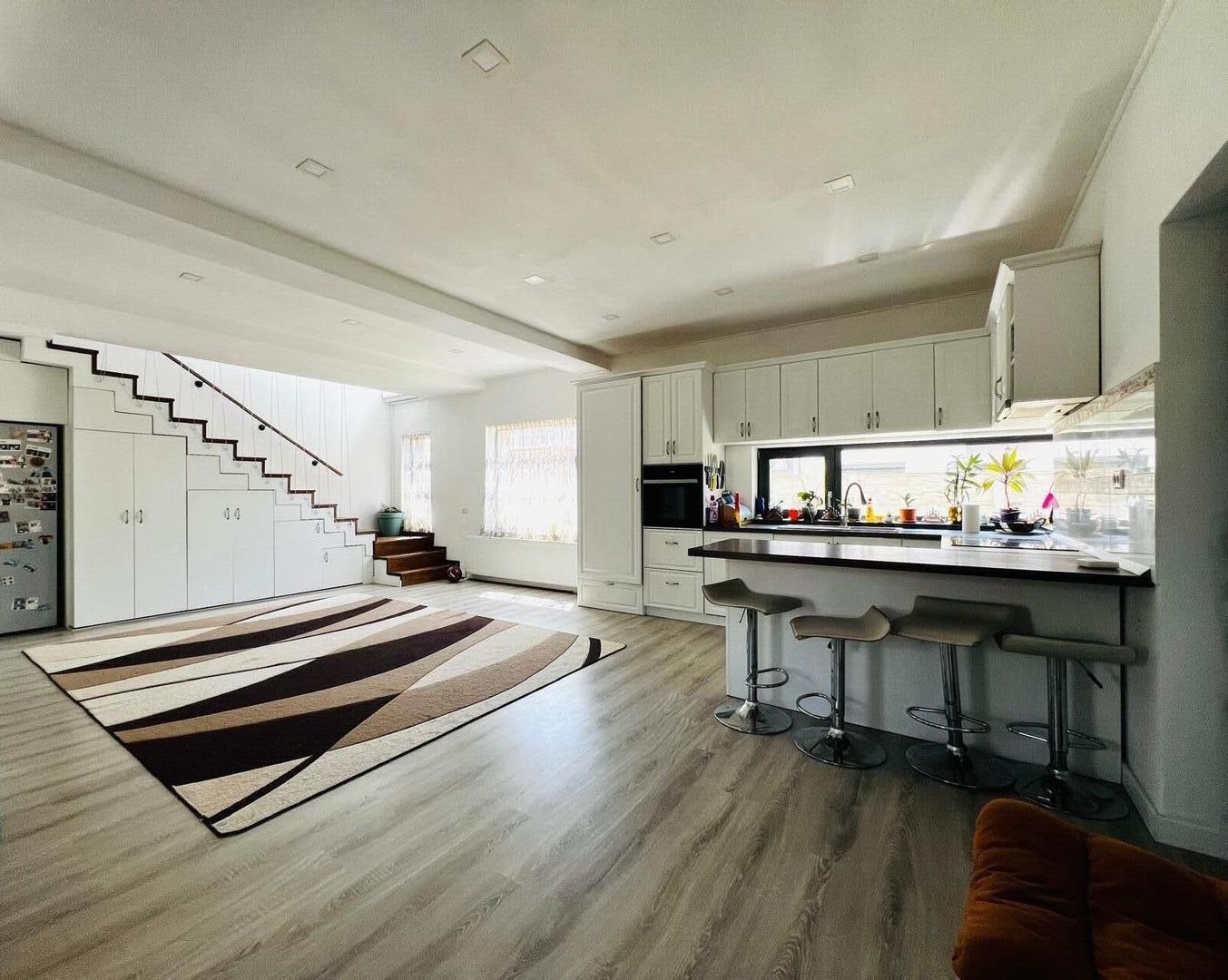 Duplex cu 4 camere, amplasament excelent |Dumbrăvița| - Poză 3