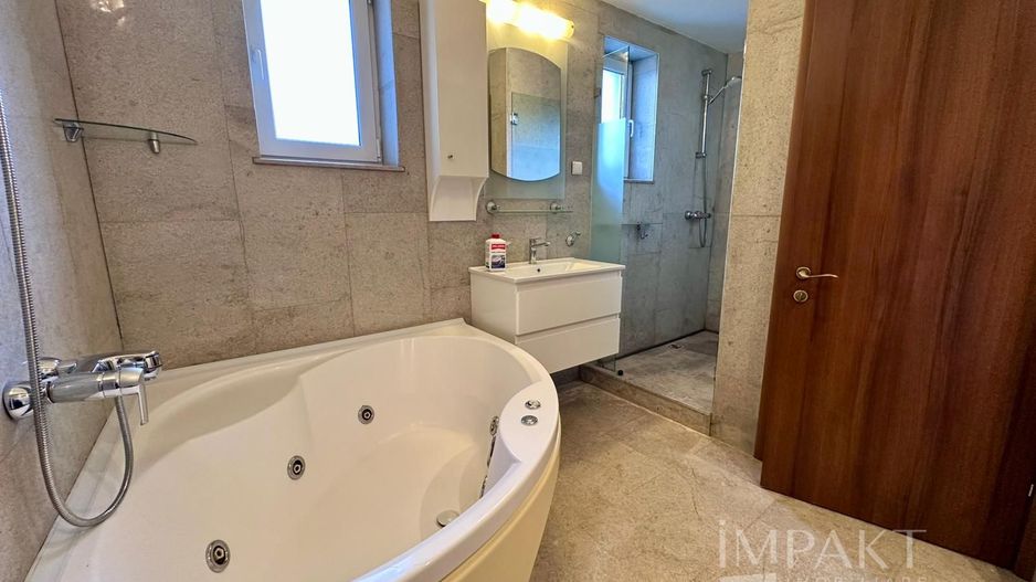 Casa de inchiriat | 6 camere, terasa, sauna, 320 mp - Poză 9