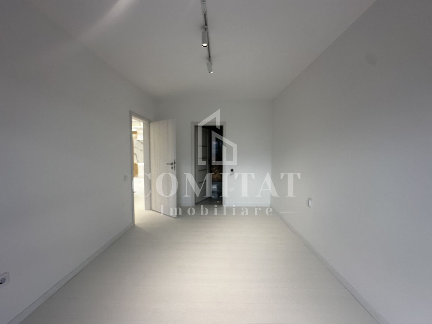 Apartament 3 camere | Etaj intermediar | Zona Spitalului Regional - Poză 8